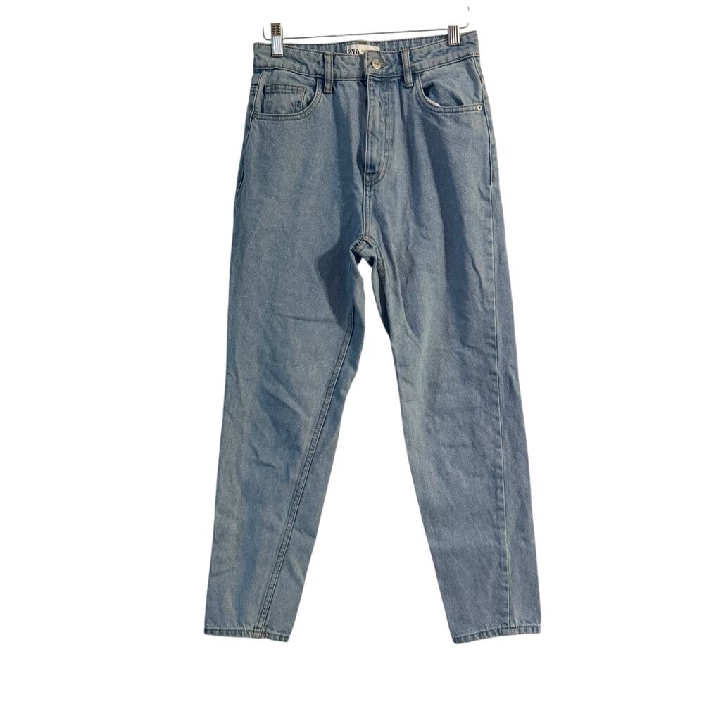 Zara light wash high rise MOM Jeans Size 4